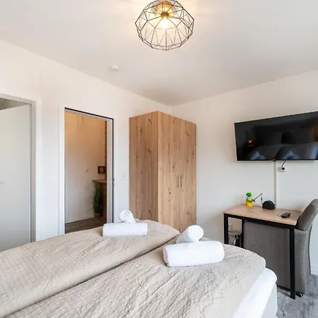 Quartier No 6 11 *
