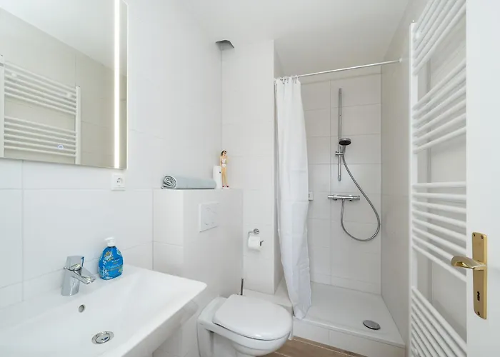 Quartier No 6 11 Appartement *